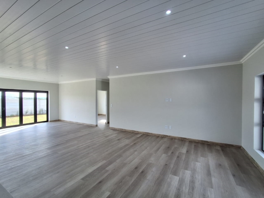 3 Bedroom Property for Sale in Stilbaai Wes Western Cape
